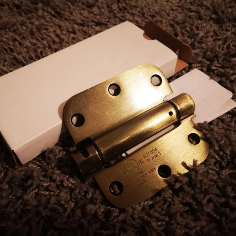 Self Closing Door Hinge